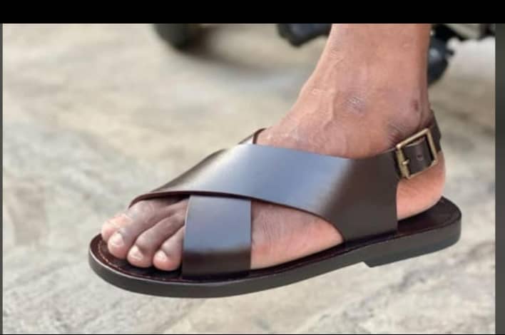Chaussure en cuir modèle Lisbonne - Cuir Châtaigne