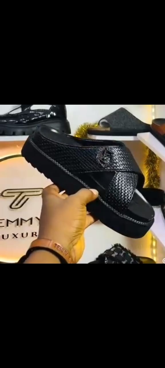 Chaussure en cuir modèle Venise - Cuir Taupe